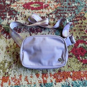 Lululemon Everywhere Belt Bag 1L